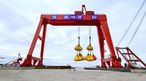 巨无霸登场！750吨起重机亮相，助力浙江某项目建设